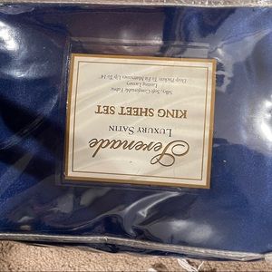 Serenade King Aize Satin Sheets